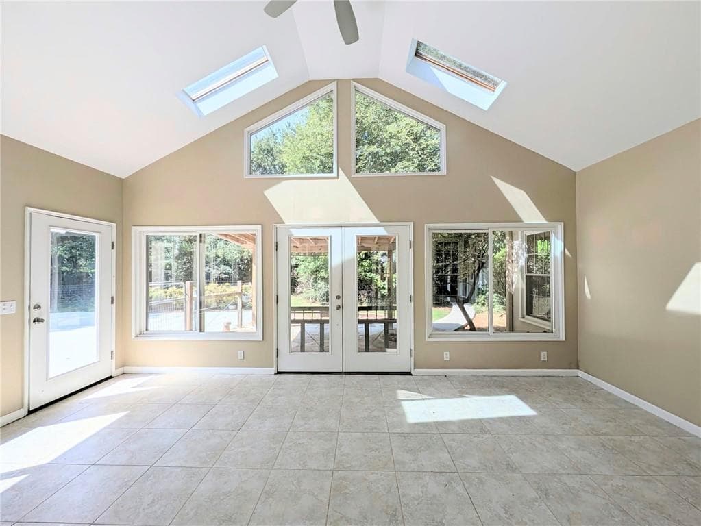 4 bedroom, 2 bathroom, 2,602 sq ft single family residence for sale at 11860 Wexford Club Drive, Roswell, GA 30075 — photo 10