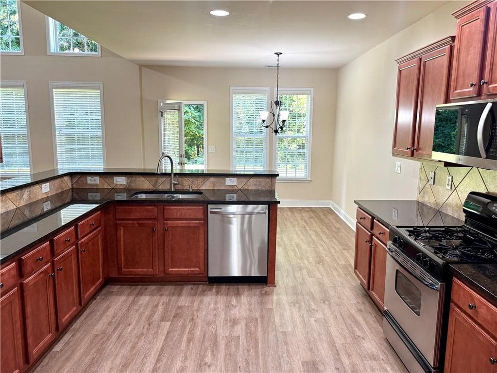 5 bedroom, 4 bathroom, 3,507 sq ft single family residence for rent at 3606 Rosecliff Trace, Buford, GA 30519 for $2,800 a month — photo 7