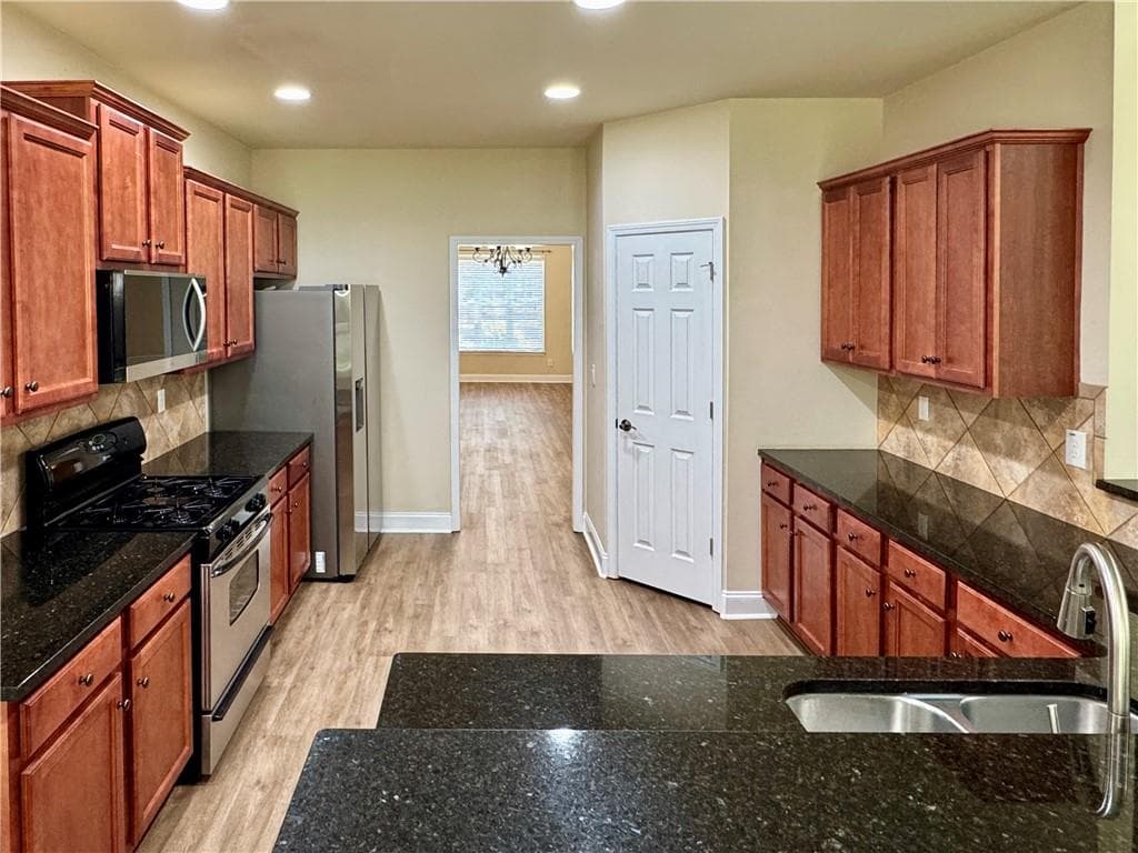 5 bedroom, 4 bathroom, 3,507 sq ft single family residence for rent at 3606 Rosecliff Trace, Buford, GA 30519 for $2,800 a month — photo 9