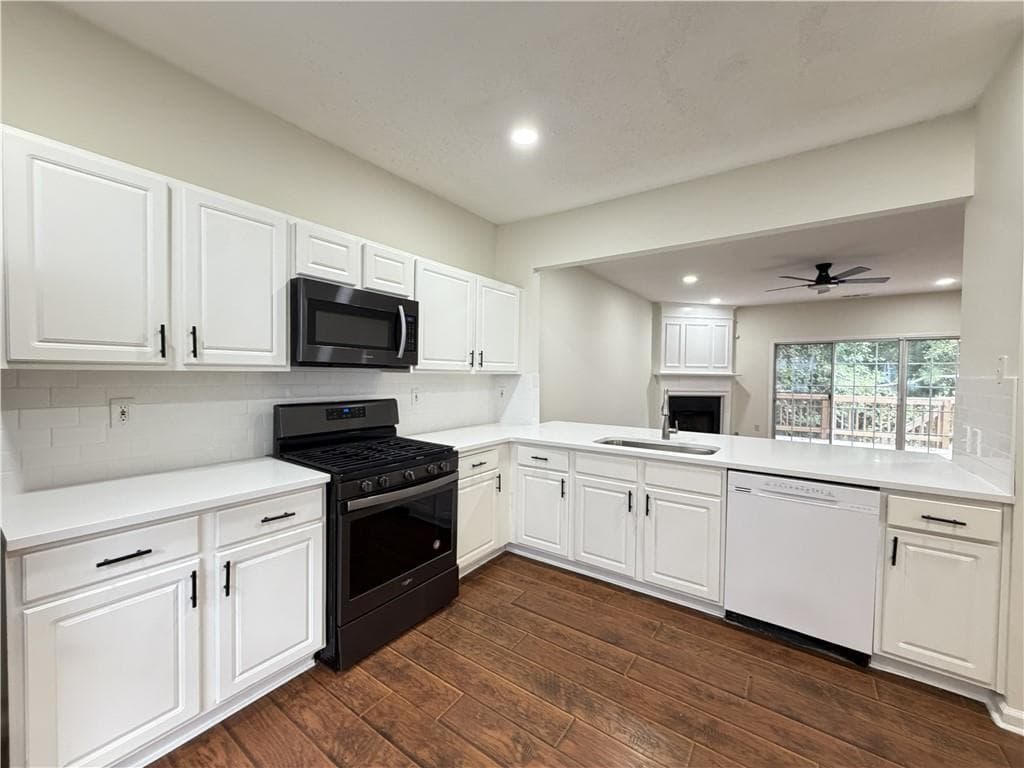 3 bedroom, 3 bathroom, 1,365 sq ft townhouse for rent at 9155 Nesbit Ferry Road 129, Alpharetta, GA 30022 for $2,295 a month — photo 3