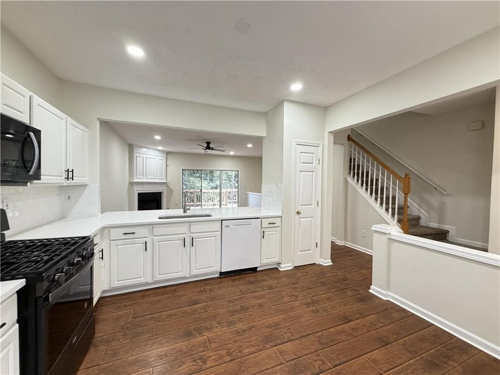 3 bedroom, 3 bathroom, 1,365 sq ft townhouse for rent at 9155 Nesbit Ferry Road 129, Alpharetta, GA 30022 for $2,295 a month — photo 4