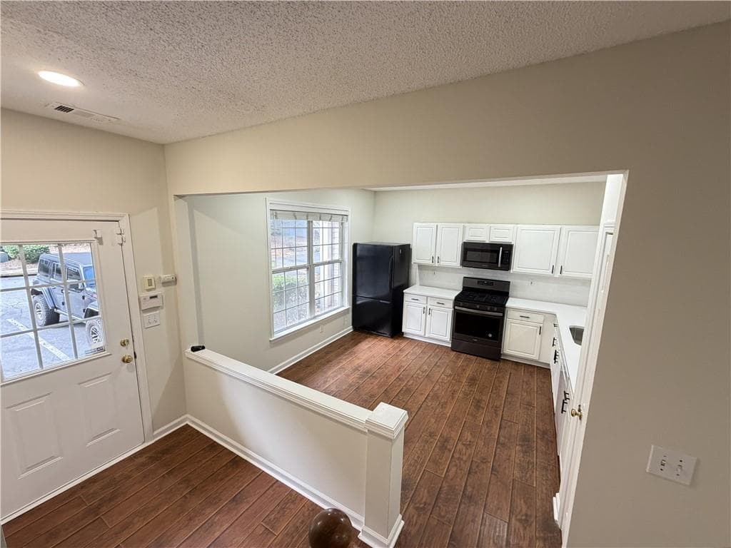 3 bedroom, 3 bathroom, 1,365 sq ft townhouse for rent at 9155 Nesbit Ferry Road 129, Alpharetta, GA 30022 for $2,295 a month — photo 6