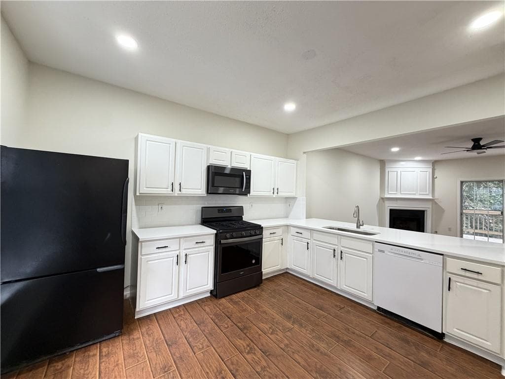 3 bedroom, 3 bathroom, 1,365 sq ft townhouse for rent at 9155 Nesbit Ferry Road 129, Alpharetta, GA 30022 for $2,295 a month — photo 7