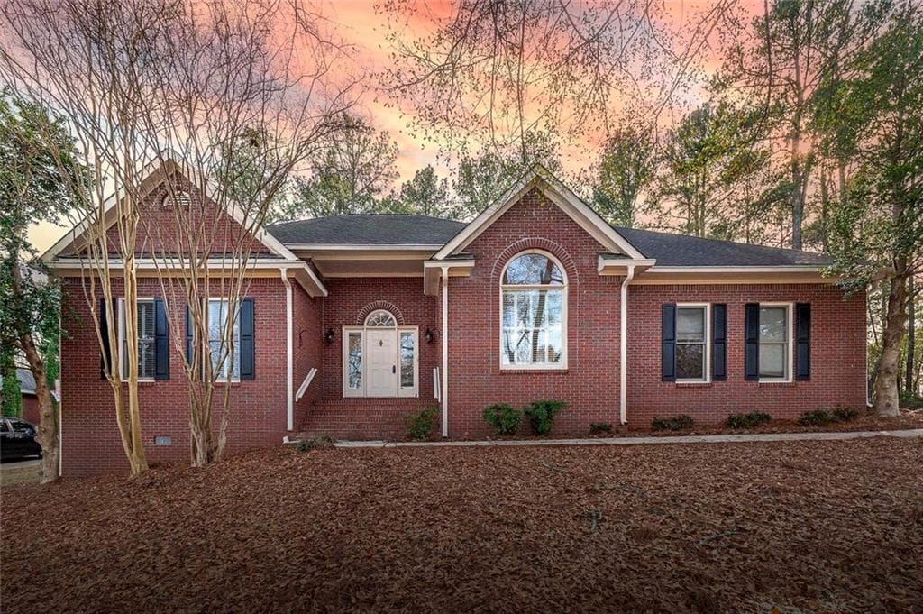 3 bedroom, 4 bathroom, 2,437 sq ft single family residence for sale at 7060 Havenridge Way, Mcdonough, GA 30253 — photo 2