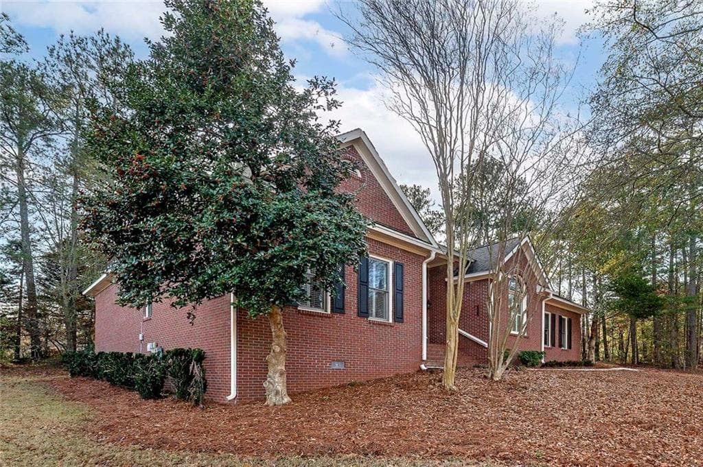 3 bedroom, 4 bathroom, 2,437 sq ft single family residence for sale at 7060 Havenridge Way, Mcdonough, GA 30253 — photo 4