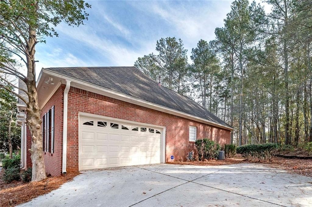 3 bedroom, 4 bathroom, 2,437 sq ft single family residence for sale at 7060 Havenridge Way, Mcdonough, GA 30253 — photo 6