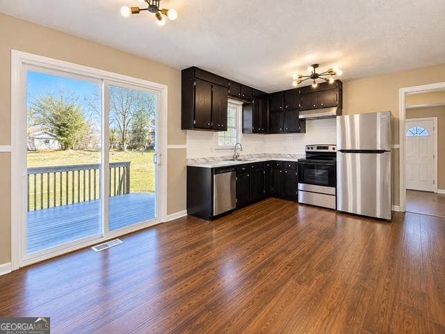 3 bedroom, 2 bathroom, 1,320 sq ft single family residence for sale at 1091 Mountain View Road, Conyers, GA 30012 — photo 2