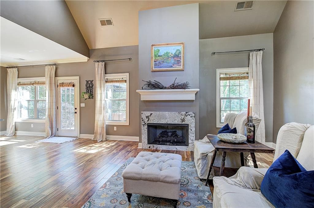 3 bedroom, 3 bathroom, 2,563 sq ft single family residence under contract at 108 Quail Run Drive, Calhoun, GA 30701 — photo 9