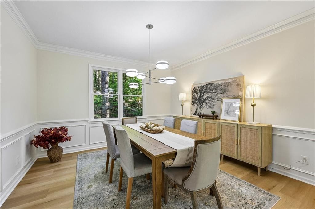 5 bedroom, 4 bathroom, 4,137 sq ft single family residence for sale at 500 Emerald Parkway, Buford, GA 30518 — photo 5