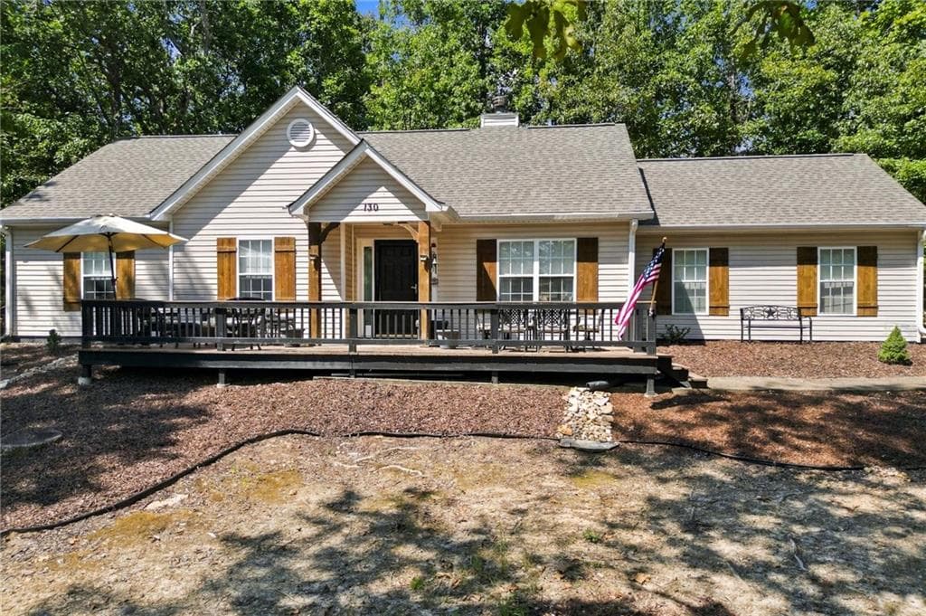 3 bedroom, 2 bathroom, 1,306 sq ft single family residence for sale at 130 Walnut Court, Waleska, GA 30183