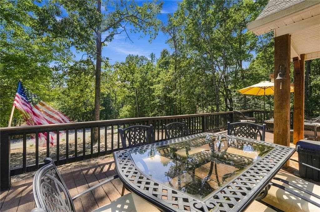 3 bedroom, 2 bathroom, 1,306 sq ft single family residence for sale at 130 Walnut Court, Waleska, GA 30183 — photo 4