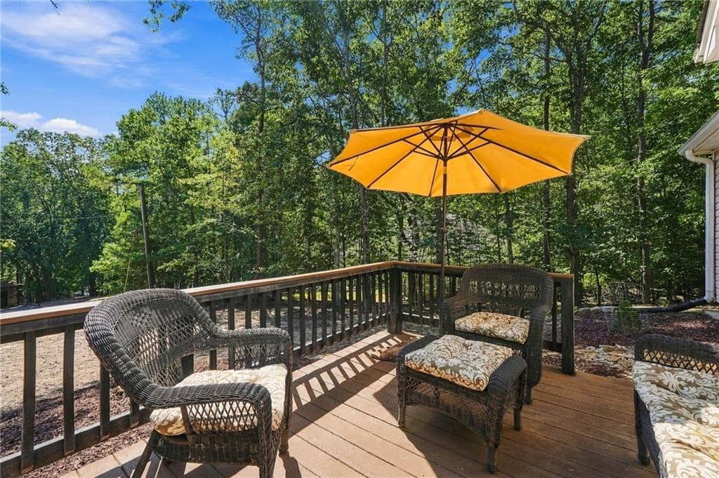 3 bedroom, 2 bathroom, 1,306 sq ft single family residence for sale at 130 Walnut Court, Waleska, GA 30183 — photo 5