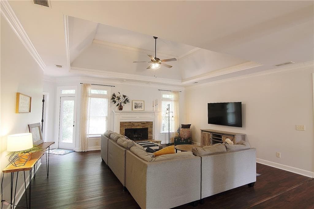 4 bedroom, 3 bathroom, 2,784 sq ft single family residence for sale at 1238 Fairwinds Drive, Loganville, GA 30052 — photo 8
