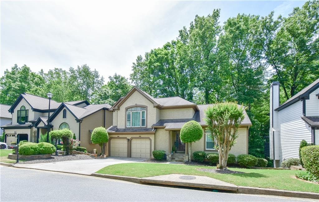 4 bedroom, 4 bathroom, 3,732 sq ft single family residence for rent at 3115 Park Chase, Alpharetta, GA 30022 for $3,500 a month — photo 2