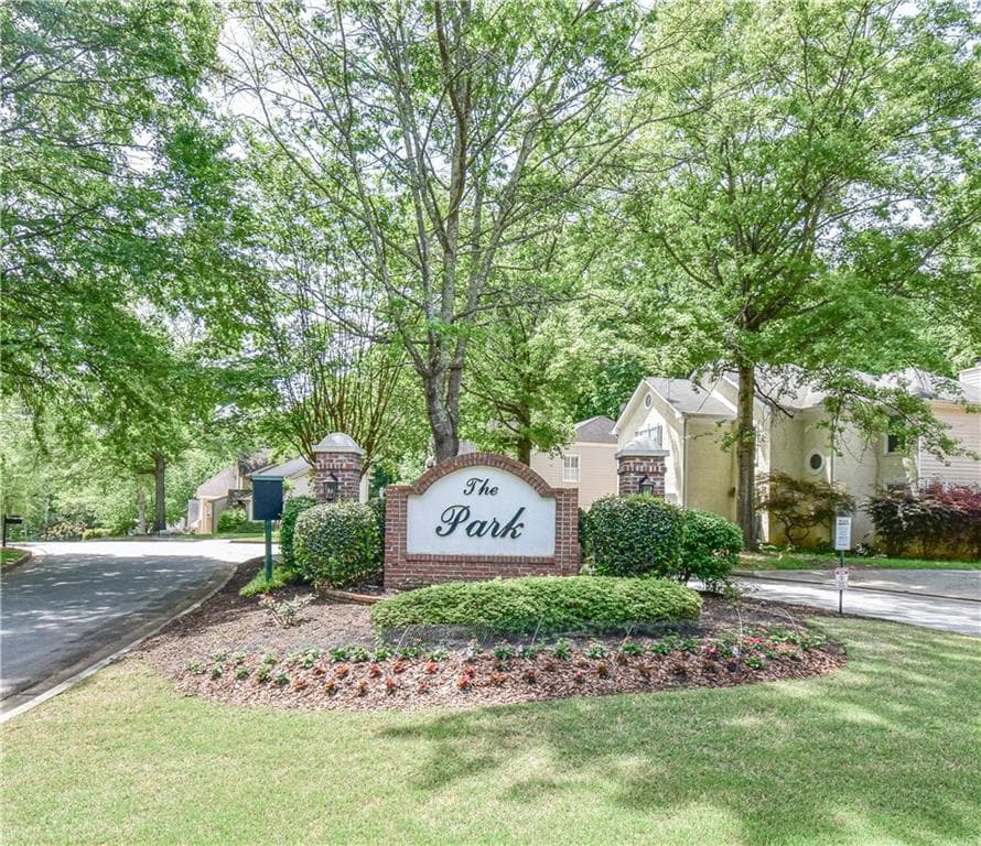 4 bedroom, 4 bathroom, 3,732 sq ft single family residence for rent at 3115 Park Chase, Alpharetta, GA 30022 for $3,500 a month — photo 3