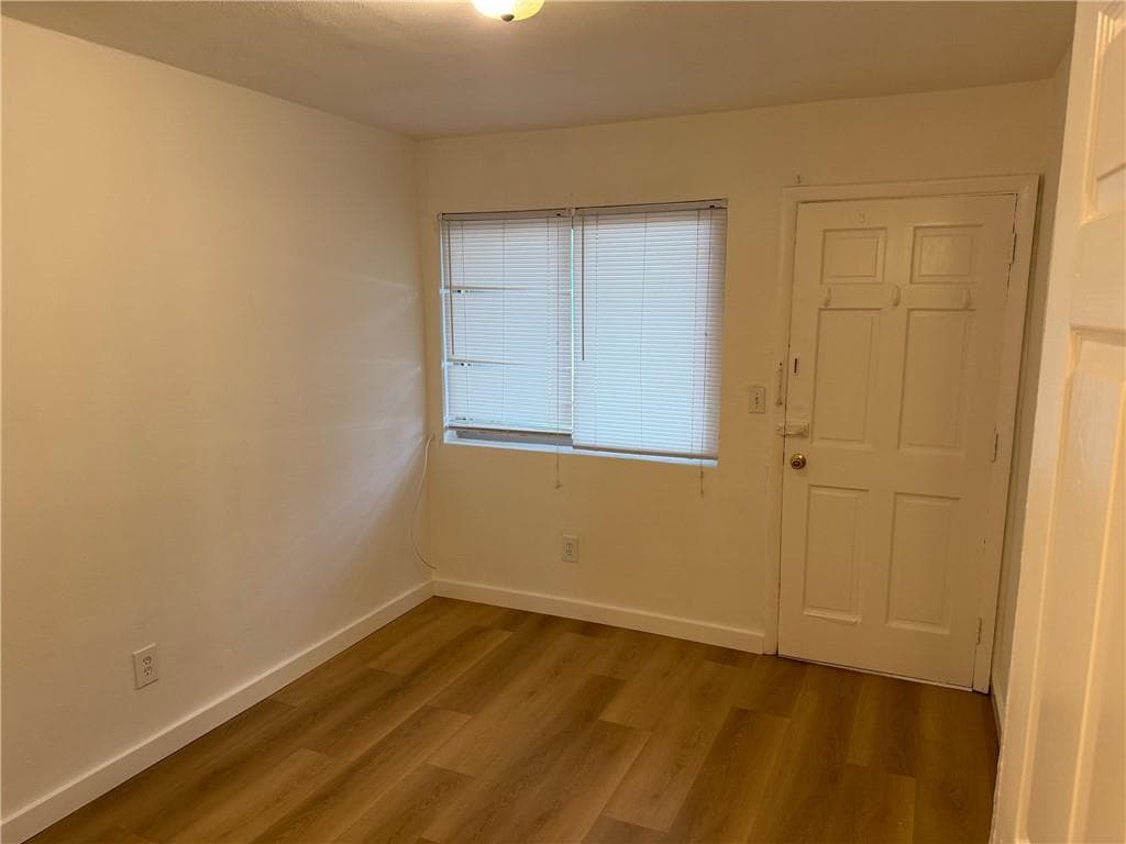 2 bedroom, 1 bathroom, 900 sq ft apartment for rent at 741 Carter Street 4, Atlanta, GA 30314 for $1,050 a month — photo 7