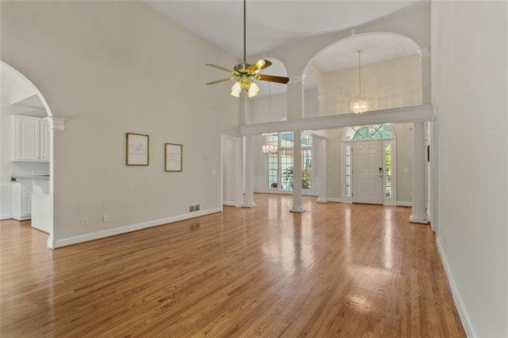 3 bedroom, 3 bathroom, 2,456 sq ft single family residence for sale at 8645 Anchor On Lanier Court, Gainesville, GA 30506 — photo 10