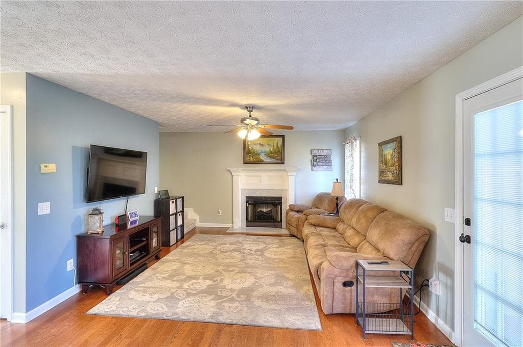 4 bedroom, 3 bathroom, 1,716 sq ft single family residence for sale at 779 Coleen Drive, Winder, GA 30680 — photo 5