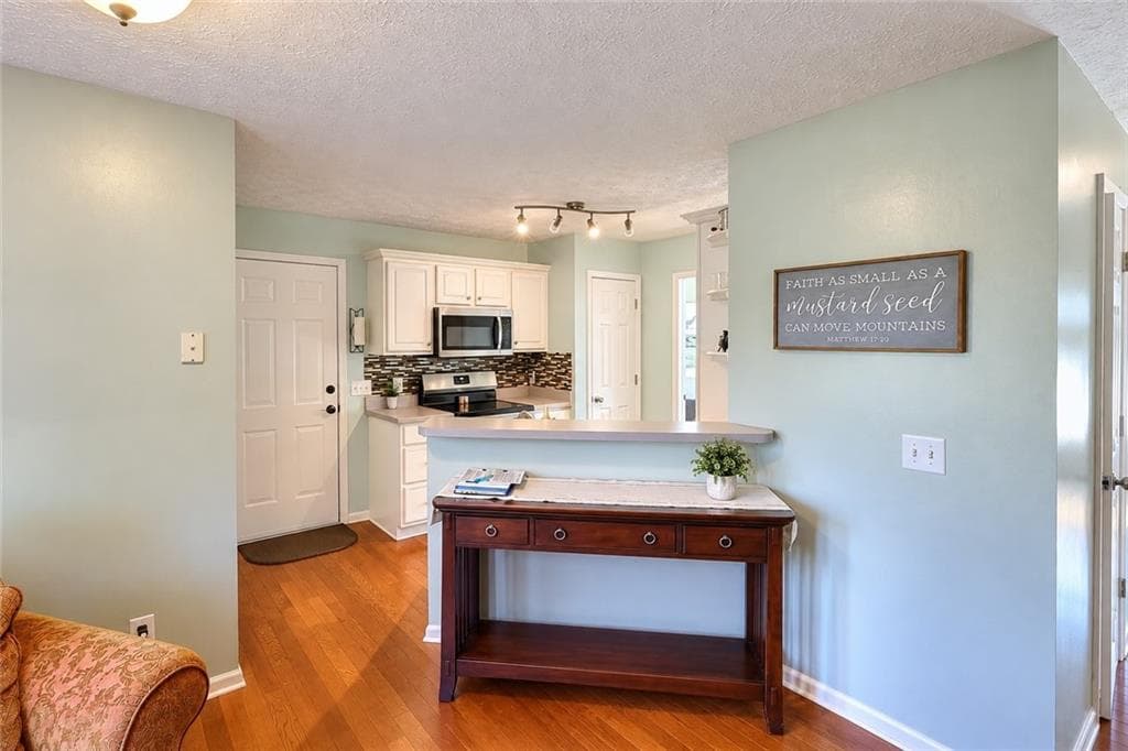 4 bedroom, 3 bathroom, 1,716 sq ft single family residence for sale at 779 Coleen Drive, Winder, GA 30680 — photo 7