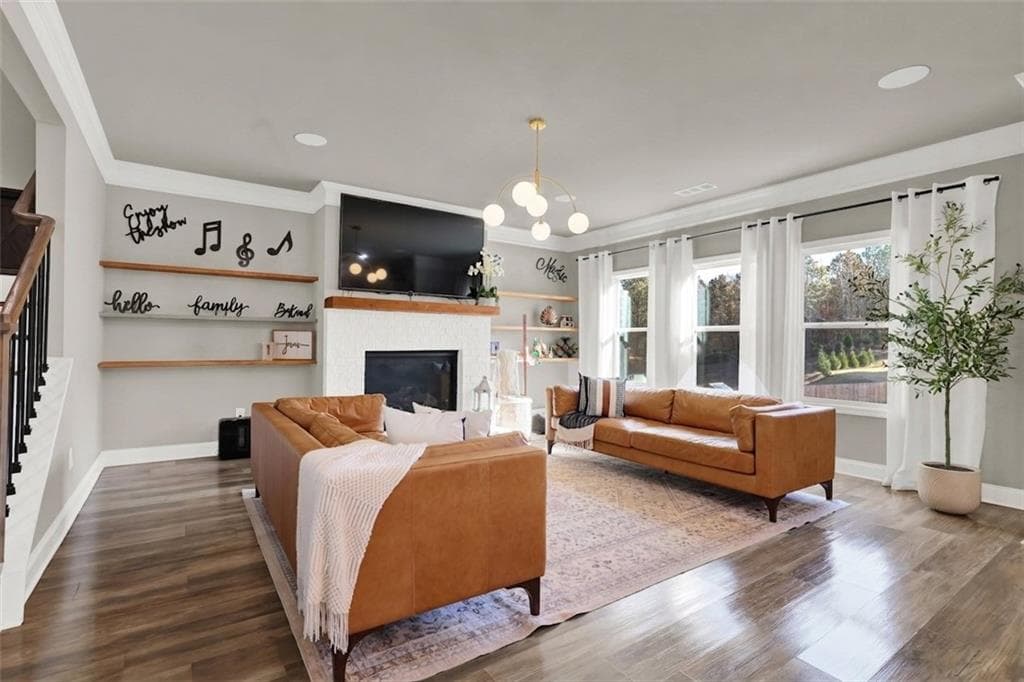 6 bedroom, 4 bathroom, 2,684 sq ft single family residence for sale at 103 Parkers Place, Hoschton, GA 30548 — photo 6