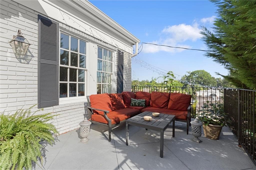 4 bedroom, 3 bathroom, 2,308 sq ft single family residence for sale at 684 Kennesaw Avenue, Atlanta, GA 30308 — photo 7