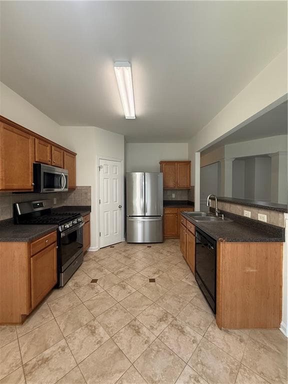 3 bedroom, 3 bathroom, 1,806 sq ft single family residence for rent at 5925 Ellington Cove, Cumming, GA 30040 for $2,150 a month — photo 10