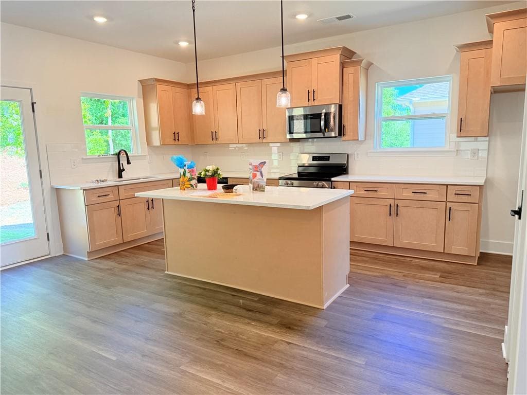 5 bedroom, 4 bathroom, 2,628 sq ft single family residence for sale at 242 Thunder Valley, Dawsonville, GA 30534 — photo 6