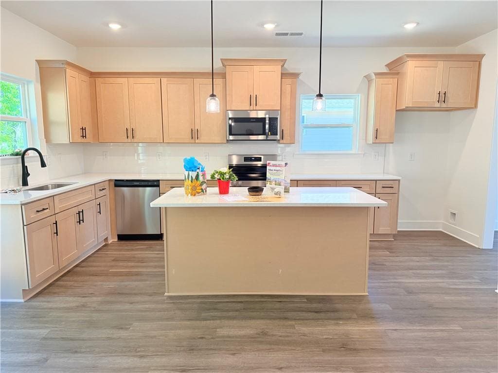 5 bedroom, 4 bathroom, 2,628 sq ft single family residence for sale at 242 Thunder Valley, Dawsonville, GA 30534 — photo 7