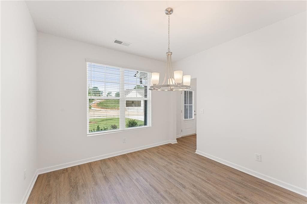 4 bedroom, 3 bathroom, 2,101 sq ft single family residence for sale at 136 Formosa Street, Adairsville, GA 30103 — photo 3