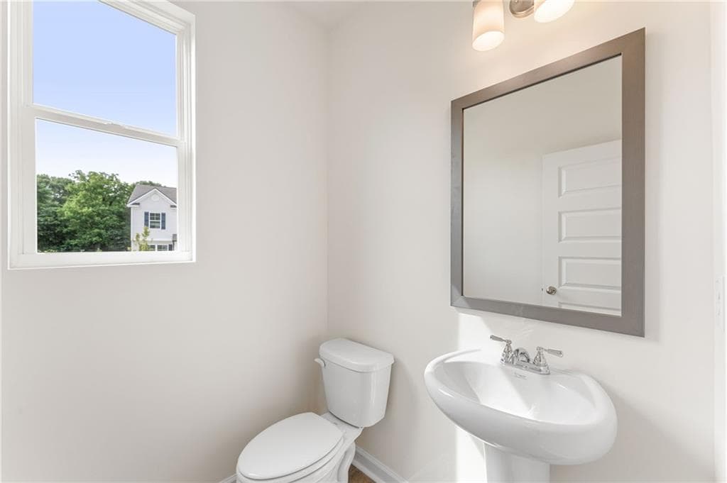 4 bedroom, 3 bathroom, 2,101 sq ft single family residence for sale at 136 Formosa Street, Adairsville, GA 30103 — photo 8