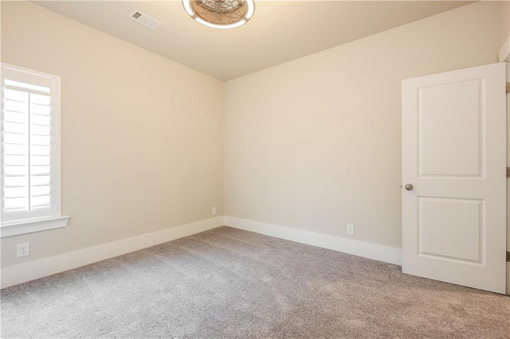 4 bedroom, 3 bathroom, 2,500 sq ft single family residence for rent at 244 Aspen Valley Lane, Dallas, GA 30157 for $2,870 a month — photo 9