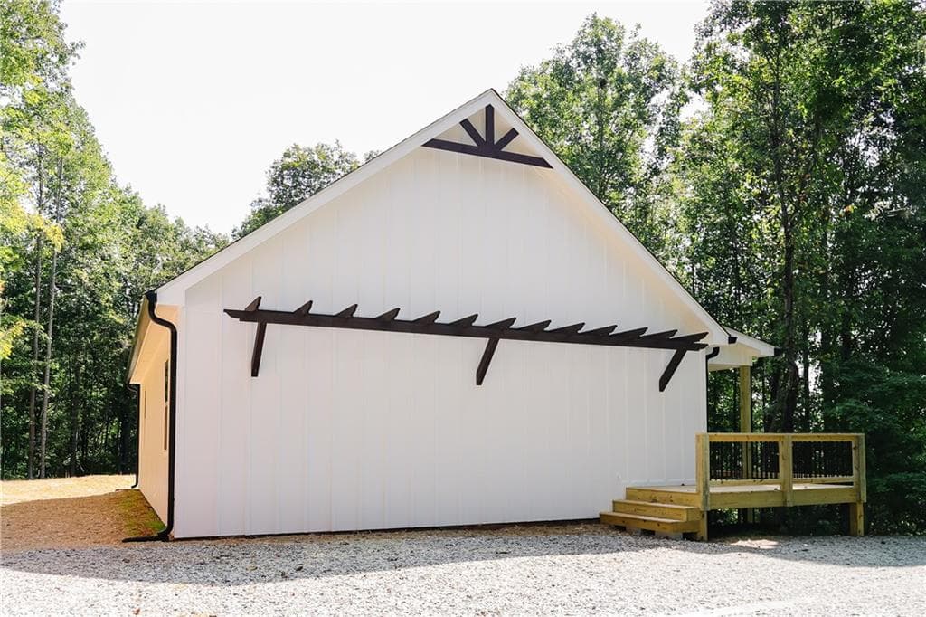 3 bedroom, 2 bathroom, 1,202 sq ft single family residence for sale at 650 Duffy Grizzle Road, Dahlonega, GA 30533 — photo 6