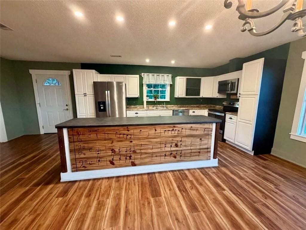 2 bedroom, 3 bathroom, 1,400 sq ft single family residence for sale at 540 County Road 368, Centre, AL 35960 — photo 9