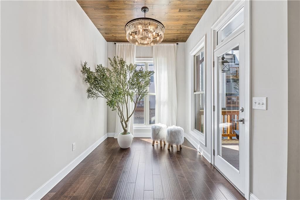 3 bedroom, 4 bathroom, 2,200 sq ft townhouse for sale at 259 Franklin Road, Atlanta, GA 30342 — photo 8
