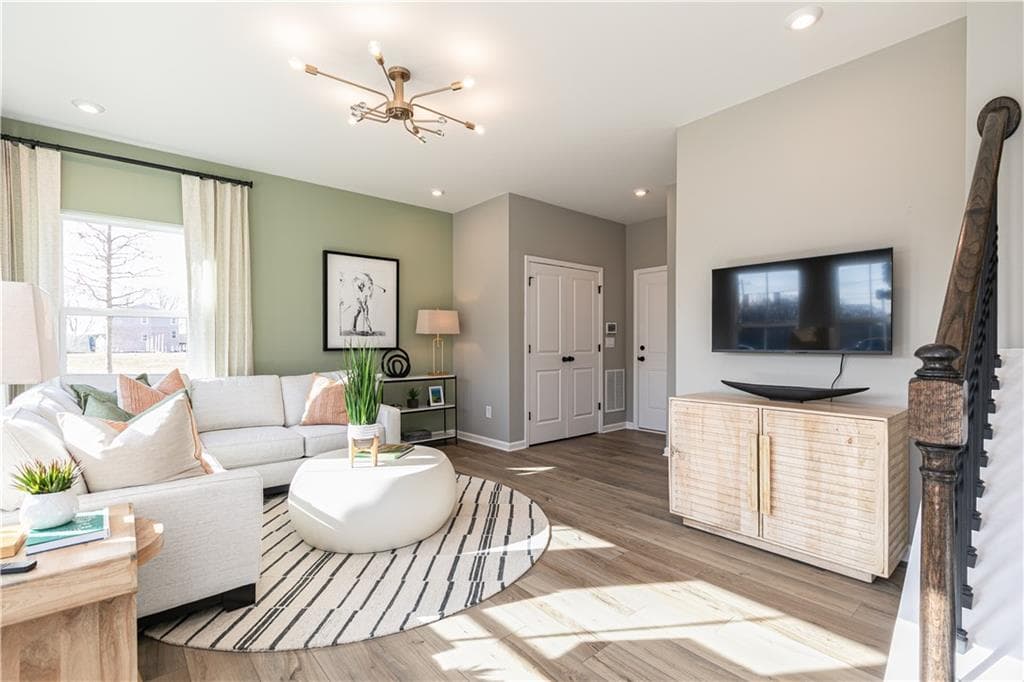 3 bedroom, 4 bathroom, 2,000 sq ft townhouse for sale at 1031 Bullpen Bluffs Court, Lawrenceville, GA 30043 — photo 6