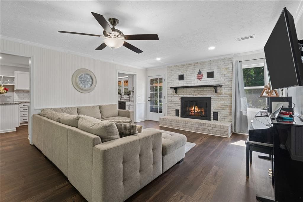4 bedroom, 3 bathroom, 2,320 sq ft single family residence for sale at 22 Virginia Road, Temple, GA 30179 — photo 6