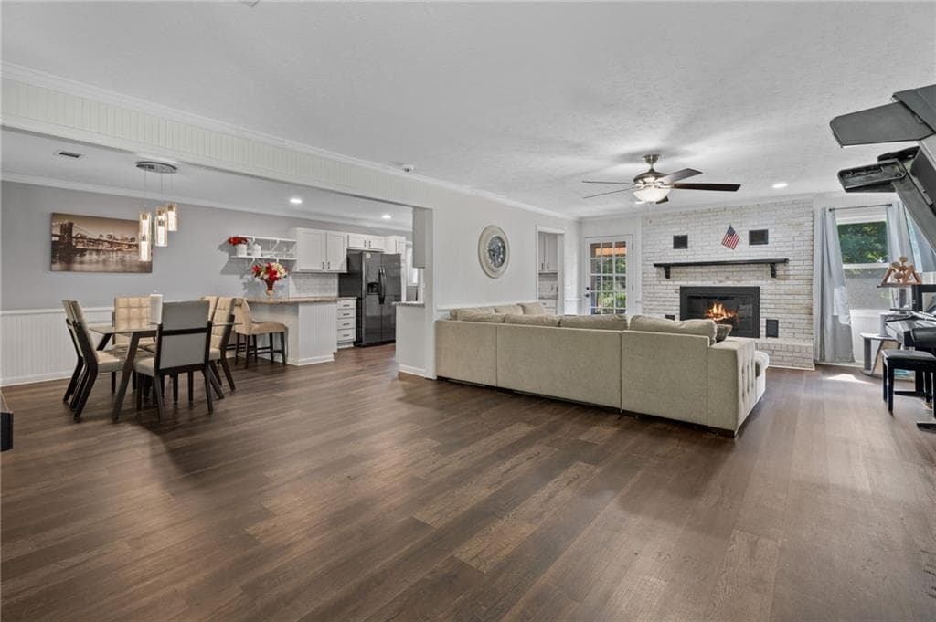 4 bedroom, 3 bathroom, 2,320 sq ft single family residence for sale at 22 Virginia Road, Temple, GA 30179 — photo 7
