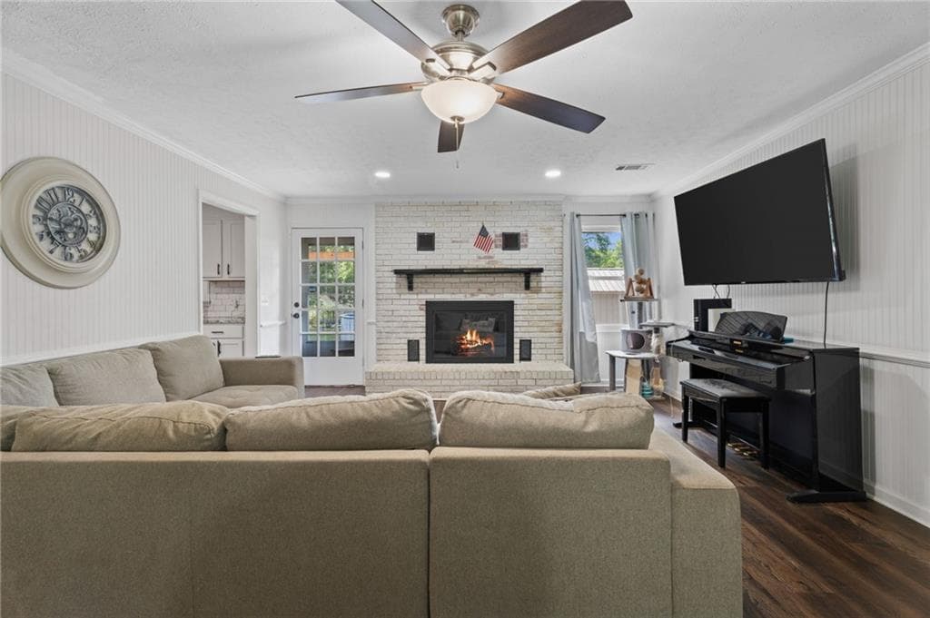 4 bedroom, 3 bathroom, 2,320 sq ft single family residence for sale at 22 Virginia Road, Temple, GA 30179 — photo 8
