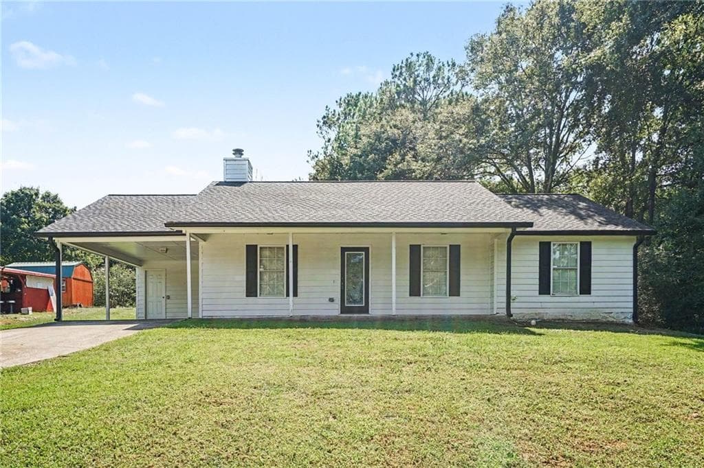 3 bedroom, 2 bathroom, 1,256 sq ft single family residence for sale at 2027 Providence Road, Statham, GA 30666