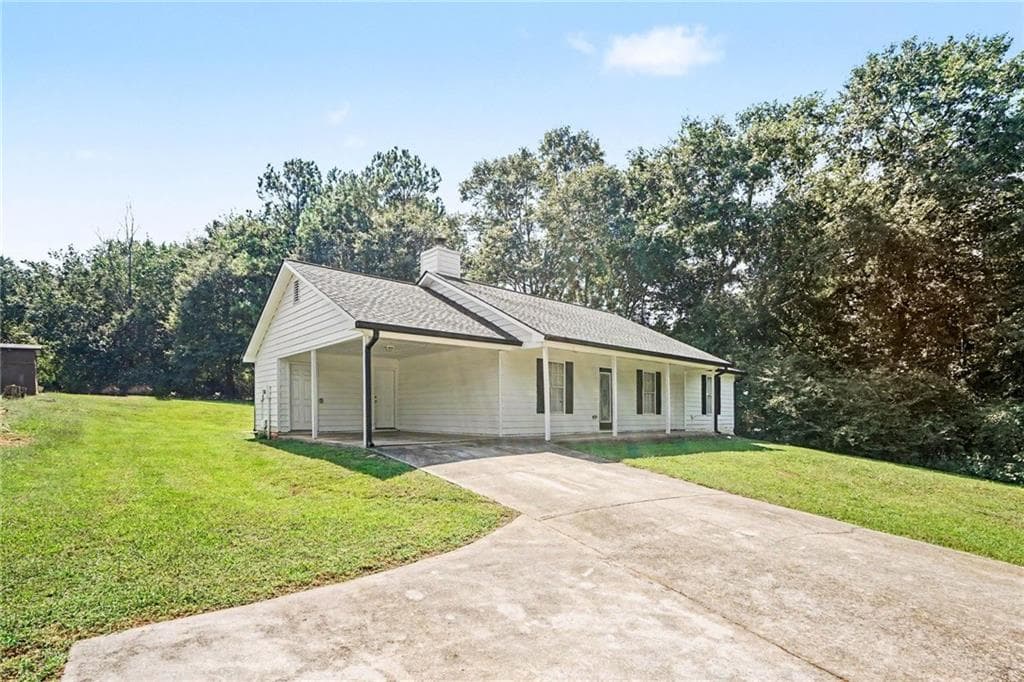 3 bedroom, 2 bathroom, 1,256 sq ft single family residence for sale at 2027 Providence Road, Statham, GA 30666 — photo 6