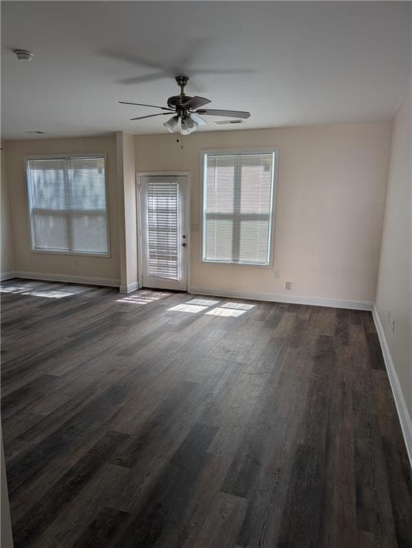 3 bedroom, 3 bathroom, 1,816 sq ft townhouse for sale at 214 Oakland Hills Way, Lawrenceville, GA 30044 — photo 10