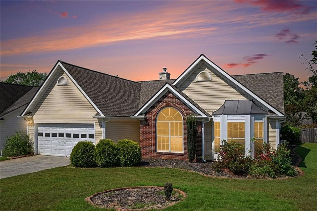 4 bedroom, 2 bathroom, 3,020 sq ft single family residence for sale at 4015 McPherson Drive, Acworth, GA 30101 — photo 2