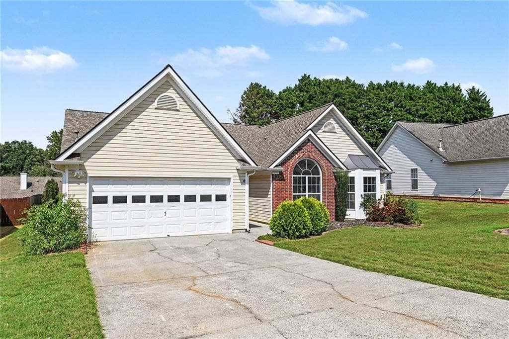 4 bedroom, 2 bathroom, 3,020 sq ft single family residence for sale at 4015 McPherson Drive, Acworth, GA 30101 — photo 3