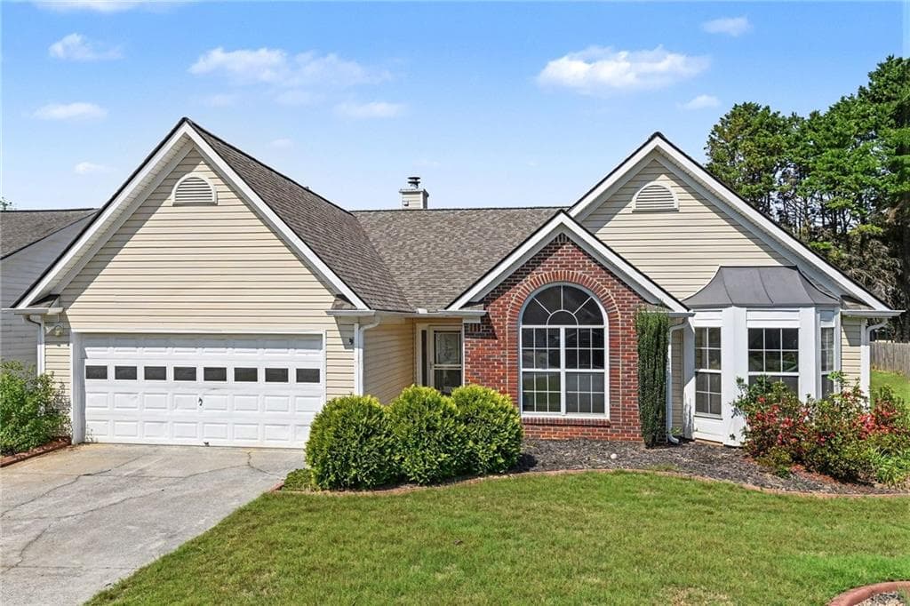 4 bedroom, 2 bathroom, 3,020 sq ft single family residence for sale at 4015 McPherson Drive, Acworth, GA 30101 — photo 4