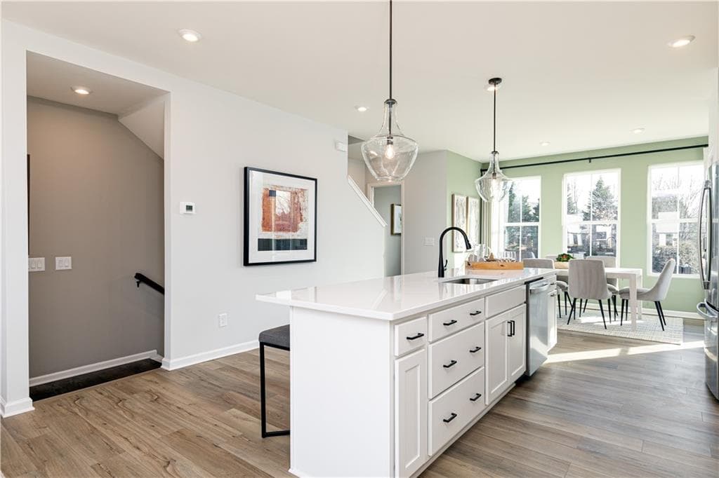 3 bedroom, 4 bathroom, 2,000 sq ft townhouse for sale at 1029 Bullpen Bluffs Court, Lawrenceville, GA 30043 — photo 7
