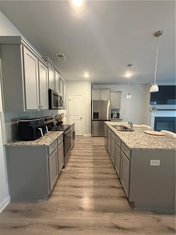 3 bedroom, 3 bathroom, 1,568 sq ft townhouse for sale at 11633 Mendenhall Court, Hampton, GA 30228 — photo 5