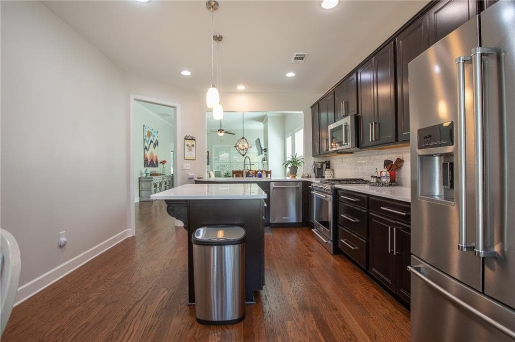 3 bedroom, 2 bathroom, 1,923 sq ft single family residence for sale at 3847 Sweet Magnolia Drive, Gainesville, GA 30504 — photo 4