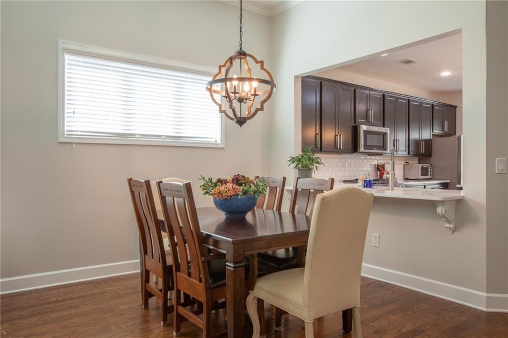 3 bedroom, 2 bathroom, 1,923 sq ft single family residence for sale at 3847 Sweet Magnolia Drive, Gainesville, GA 30504 — photo 5