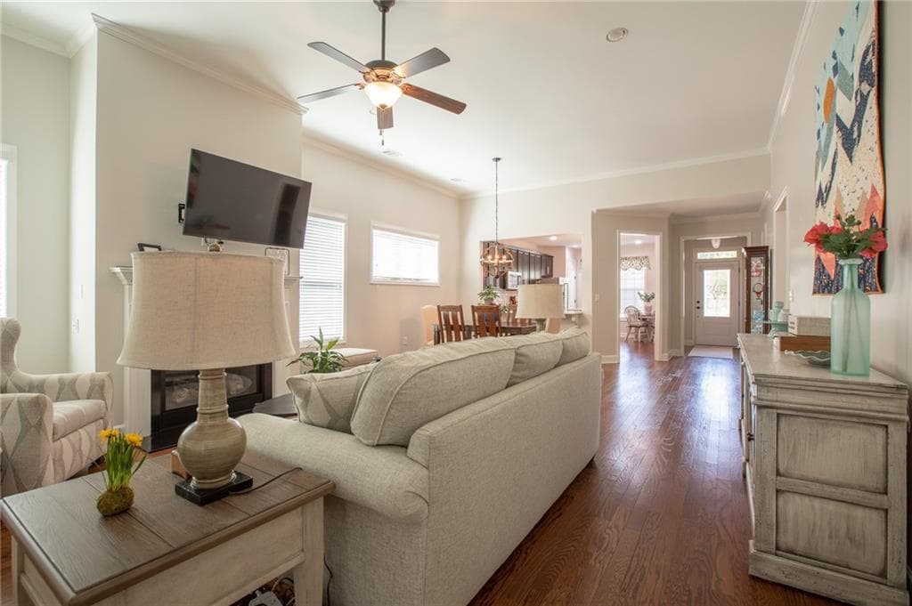 3 bedroom, 2 bathroom, 1,923 sq ft single family residence for sale at 3847 Sweet Magnolia Drive, Gainesville, GA 30504 — photo 9