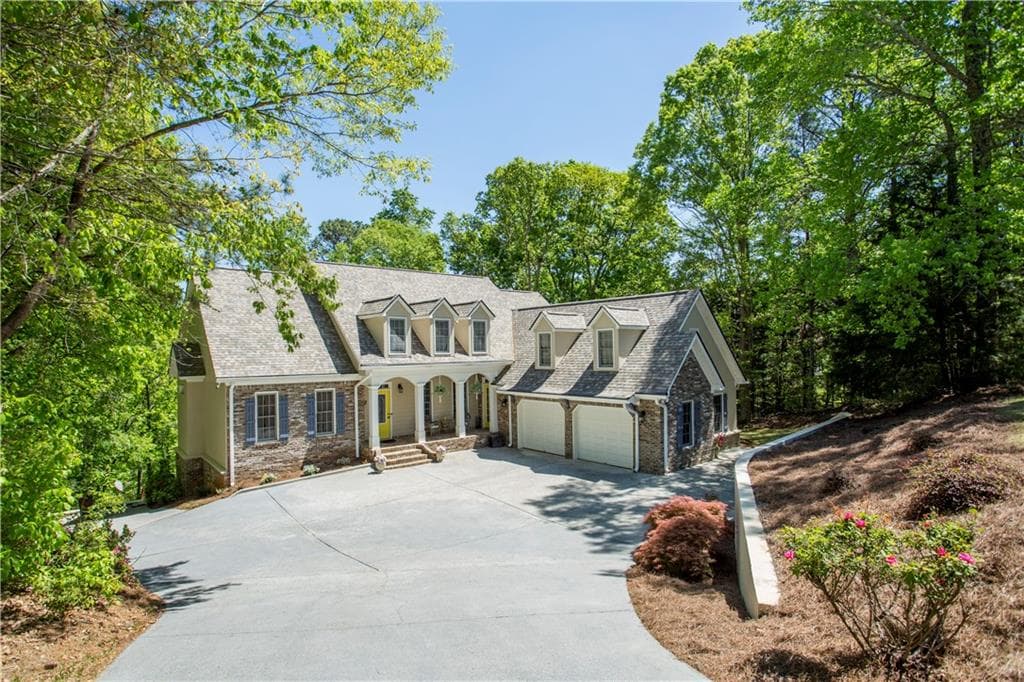 4 bedroom, 4 bathroom, 3,774 sq ft single family residence for rent at 31 Rocky Circle, White, GA 30184 for $4,200 a month — photo 1 of 20